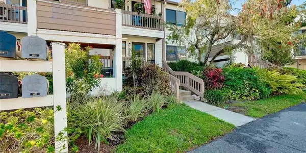 1124 BIRD BAY WAY