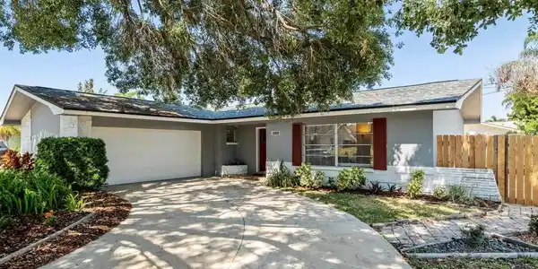 1333 MORELAND DRIVE