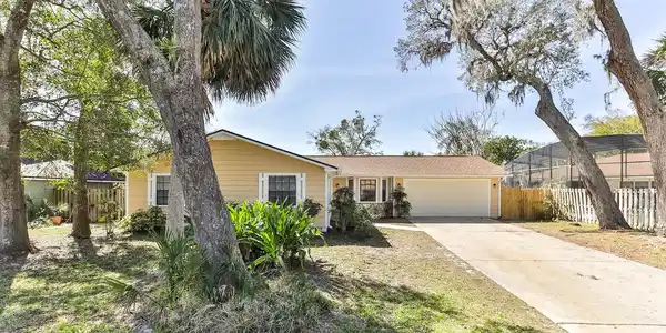 50 SYCAMORE CIRCLE