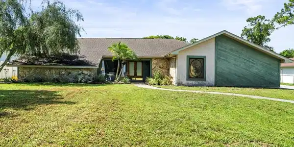 8098 CHAUCER DRIVE