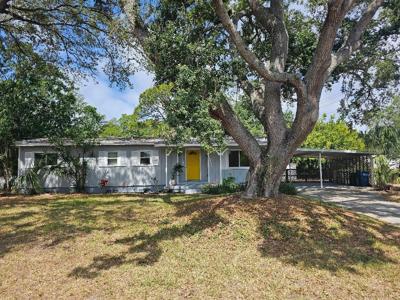 6414 3RD STREET COURT W