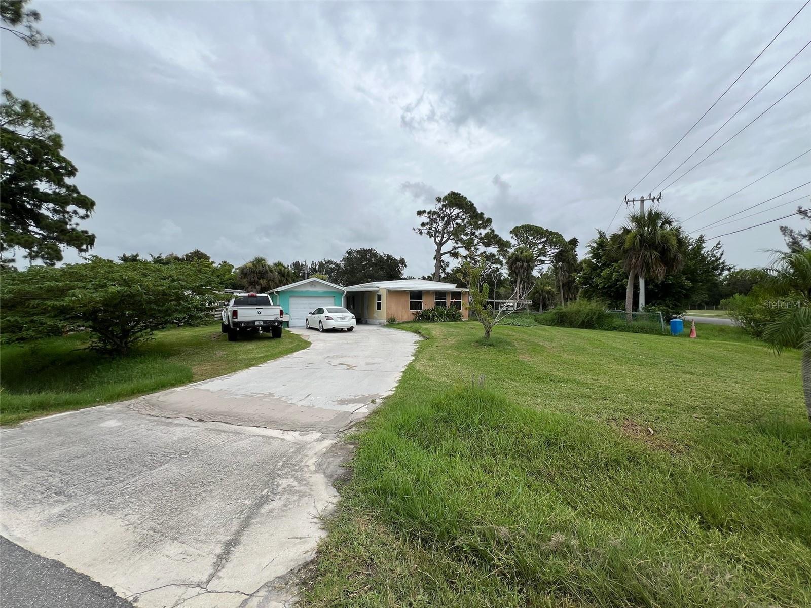 512 OLIVE AVENUE, NOKOMIS, FL lhrmls02282643