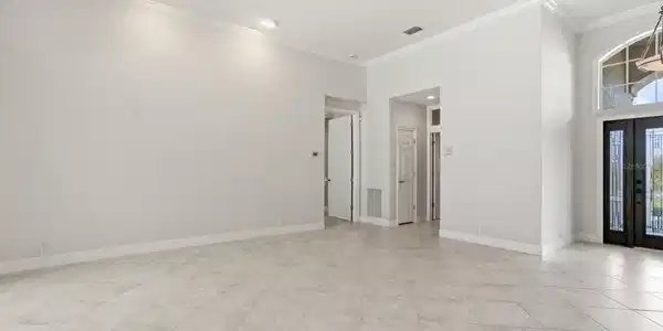 Image 4 Image 4