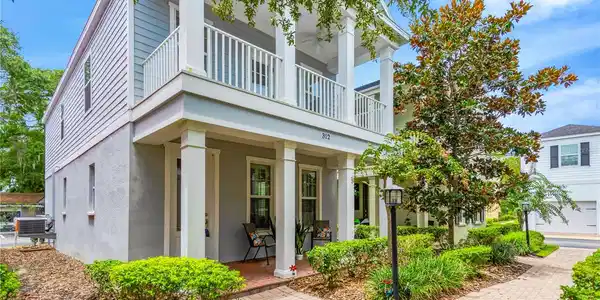 312 VISTA CRUISER LANE