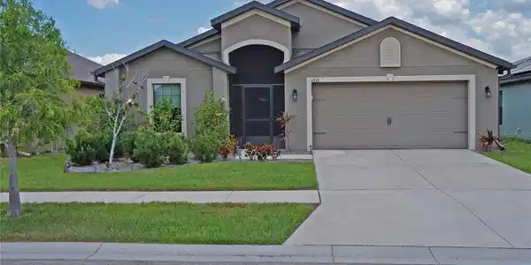 1718 CHATHAM GREEN CIRCLE