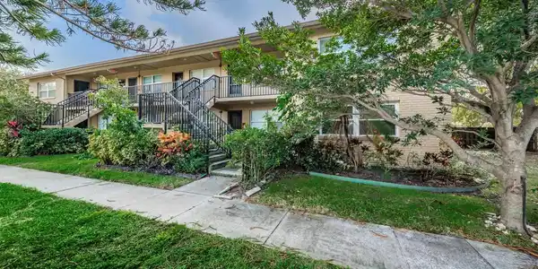 2500 HARN BOULEVARD