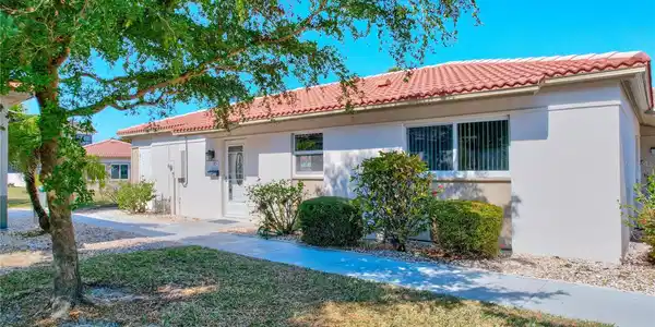 185 VISTA HERMOSA CIRCLE