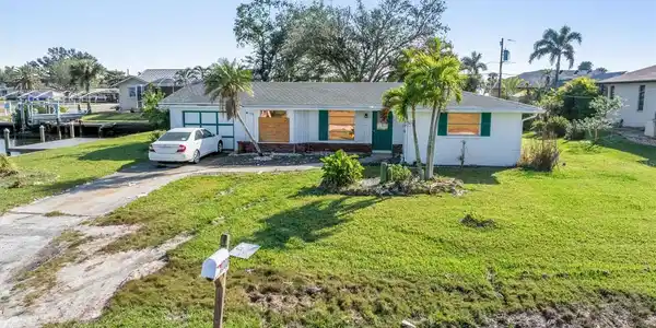 3000 WISTERIA PLACE
