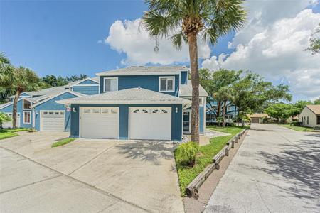 2022 GOLFVIEW DRIVE