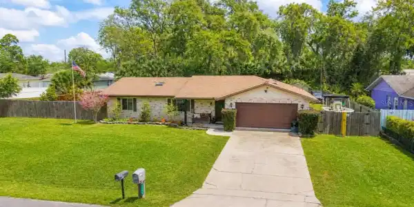 2503 ROYAL PALM DRIVE