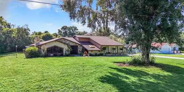 6046 PATRICIA PLACE