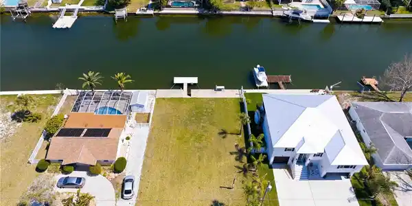 4530 GULFSTREAM DRIVE