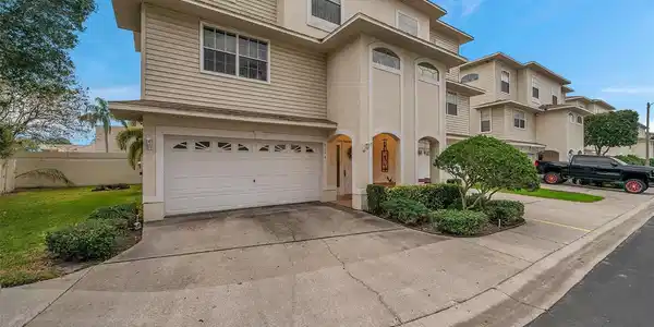 8174 EAGLES PARK DRIVE