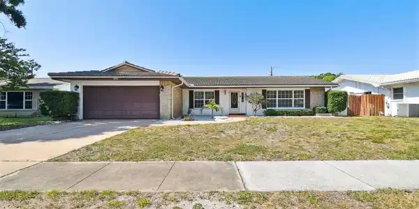 2444 SUMMERLIN DRIVE