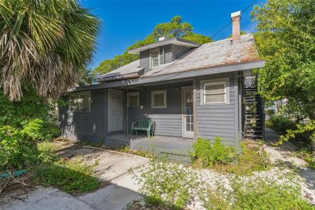 925 12TH STREET W