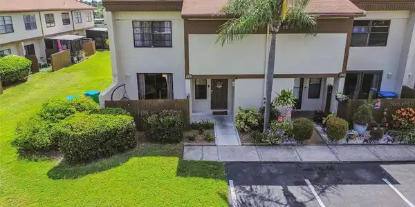 9209 SEMINOLE BOULEVARD