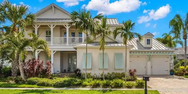 709 MANNS HARBOR DRIVE