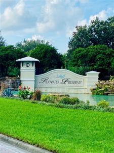 1020 TIDEWATER SHORES LOOP