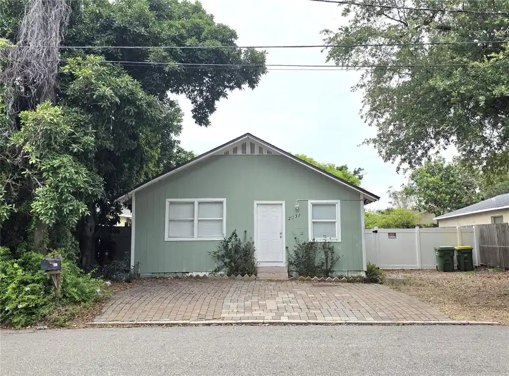 Image 1 Image 1