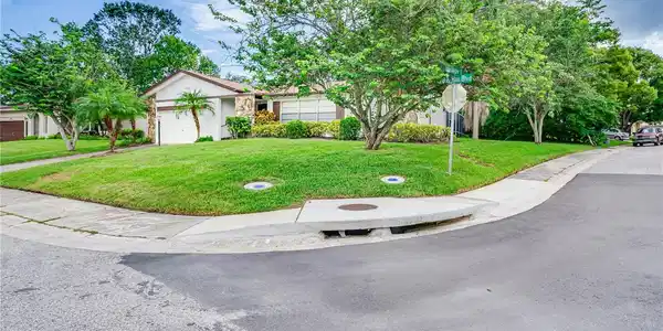 311 N BAY HILLS BOULEVARD