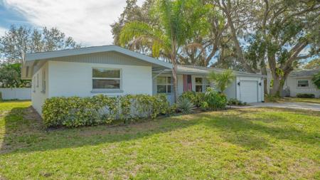 3054 MARKRIDGE ROAD