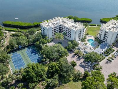 2020 HARBOURSIDE DRIVE
