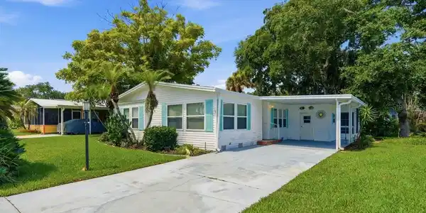 304 PORTSIDE LANE