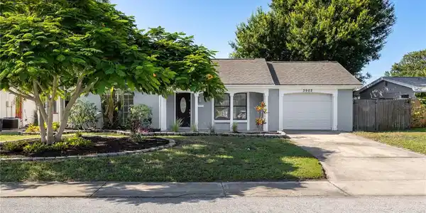 3902 GRAYTON DRIVE