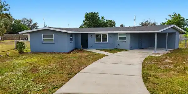 111 FRANCIS DRIVE NE