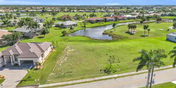 615 MONACO DR