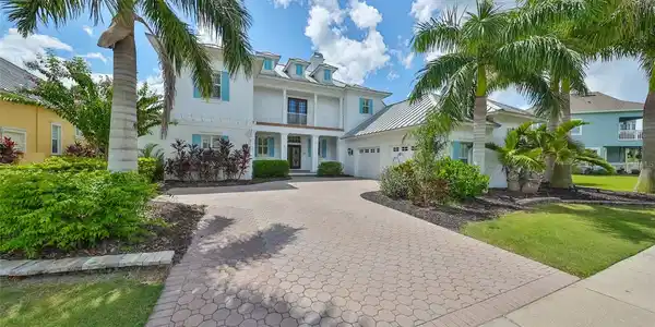 5305 LOON NEST COURT