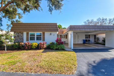 2707 RIVERBLUFF COURT