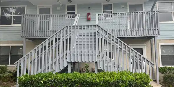 700 W POPE ROAD