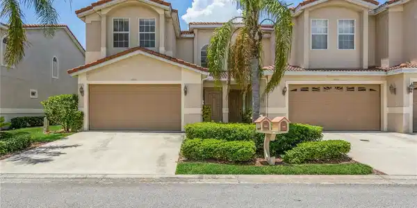 10426 LA MIRAGE COURT