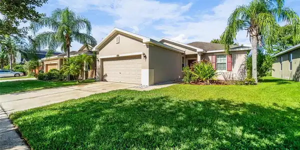 1735 BONITA BLUFF COURT