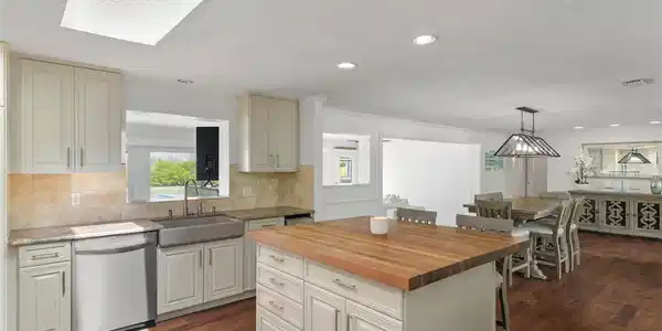 Image 4 Image 4