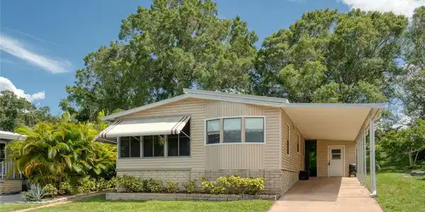 160 BEECHWOOD DRIVE