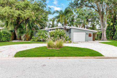 2277 SUNNYSIDE LANE