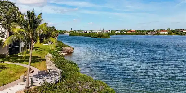 1900 COVE II PLACE