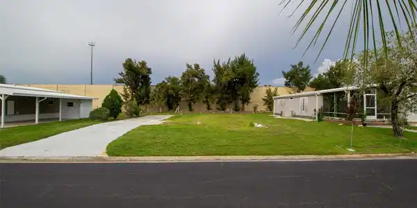 1000 KINGS HIGHWAY