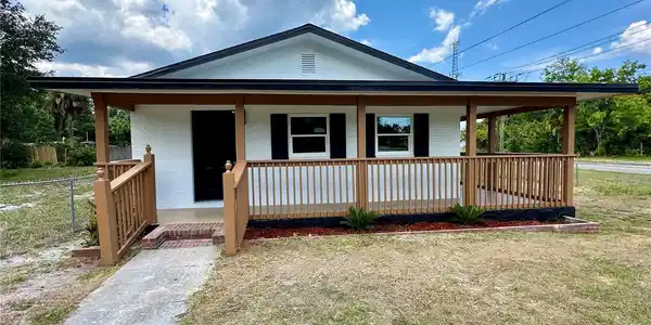 1002 PALMETTO ST