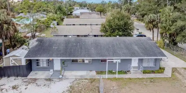 1110 HIGHLAND STREET