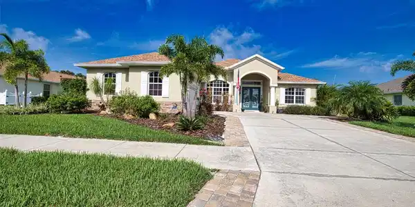 887 CLEAR LAKE DRIVE