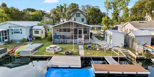 5336 CIRCLE DRIVE
