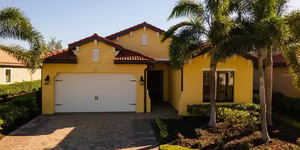 651 RESOLUTE LANE
