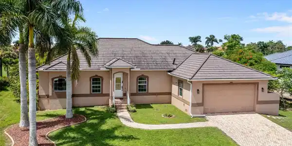 2225 DEBORAH DRIVE
