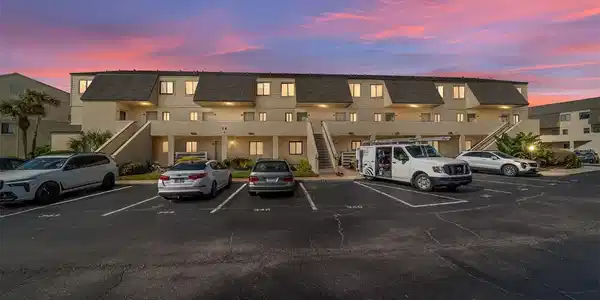 8550 S A1A