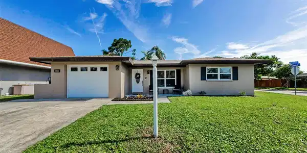 1800 MAPLELEAF BOULEVARD