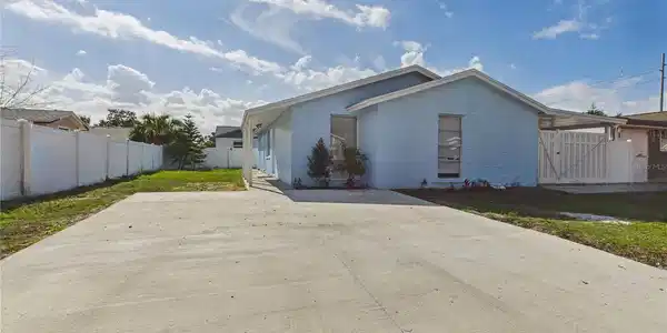 10214 CUTTEN GREEN COURT