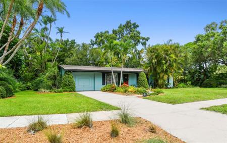 606 CASABELLA DRIVE